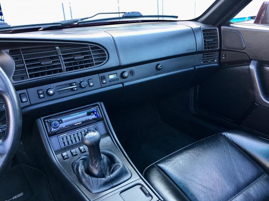 Торпедо Porsche 944 S2 Red Pearl 1990 года  (фото 51 из 86)